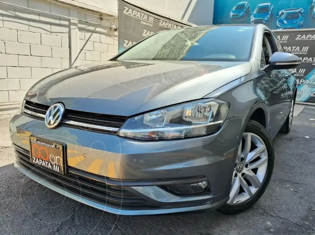foto Volkswagen Golf Highline DSG usado (2020) color Gris precio $384,000