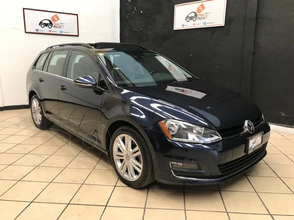 Volkswagen Golf Highline DSG usado (2016) color Azul Noche precio $238,000