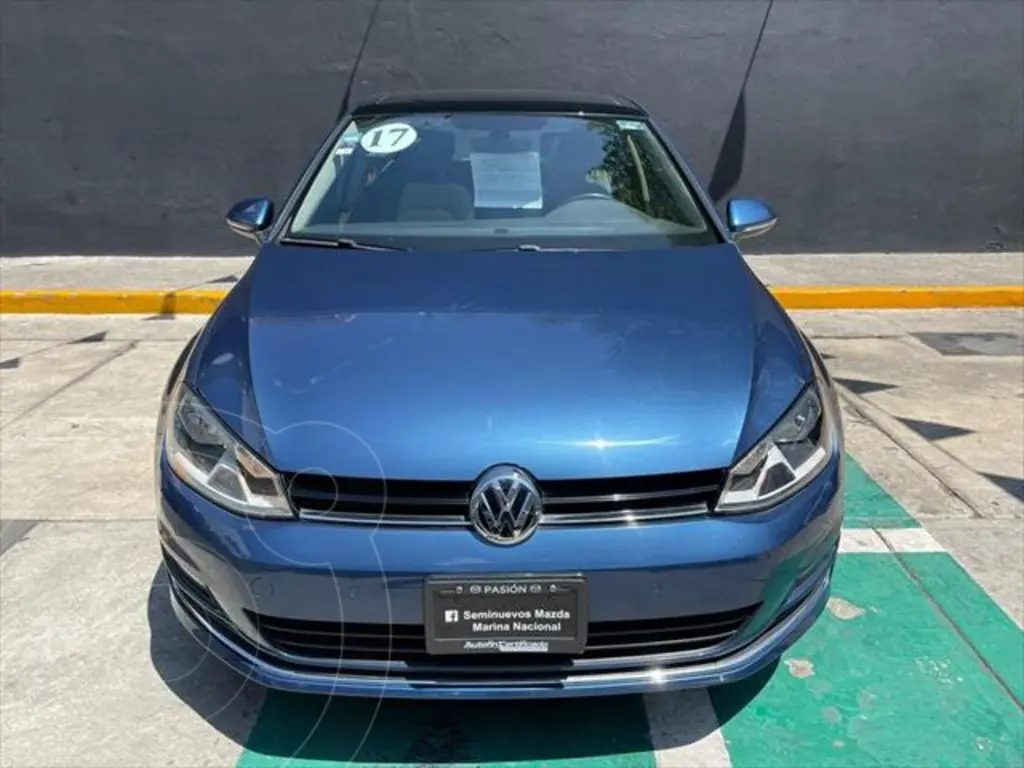 Volkswagen Golf Highline DSG usado (2017) color Azul precio $335,000