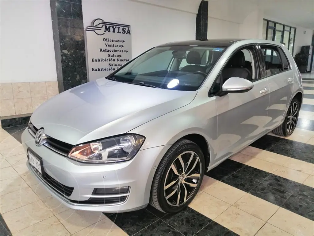 foto Volkswagen Golf Highline DSG usado (2016) color Plata precio $238,000