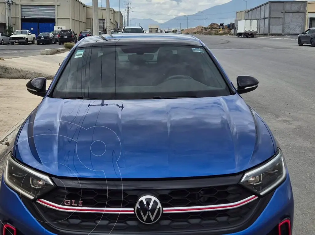 foto Volkswagen Jetta GLI 2.0T DSG usado (2023) color Azul precio $469,900