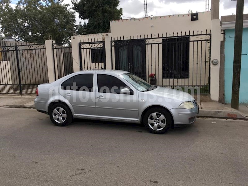 foto Volkswagen Jetta 2.0 usado