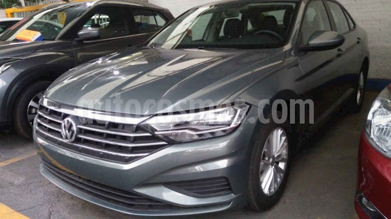 foto Volkswagen Jetta Comfortline Tiptronic usado (2019) color Negro precio $258,900