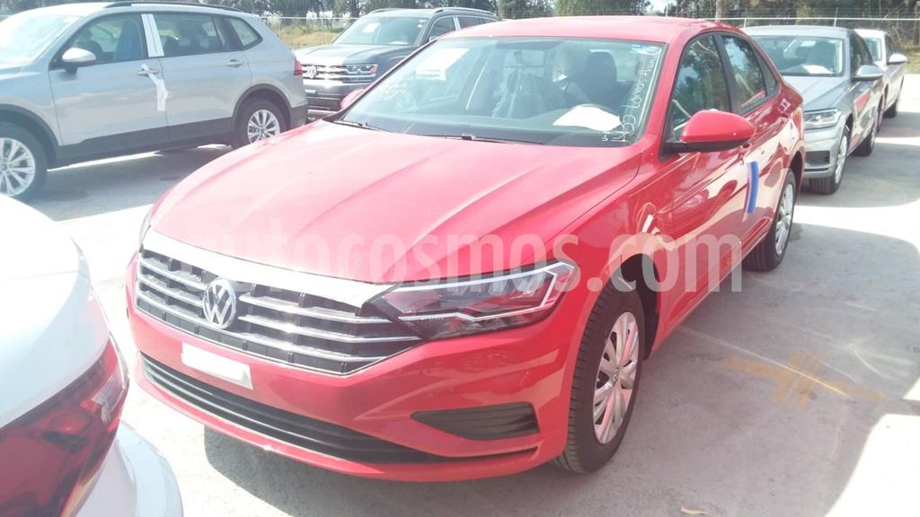 foto Volkswagen Jetta Trendline usado (2020) color Rojo precio $309,990