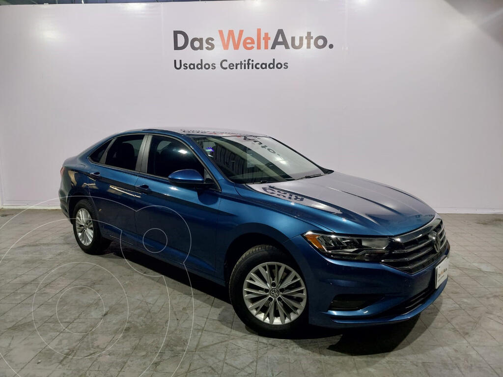 foto Volkswagen Jetta Comfortline usado (2021) color Azul precio $429,000