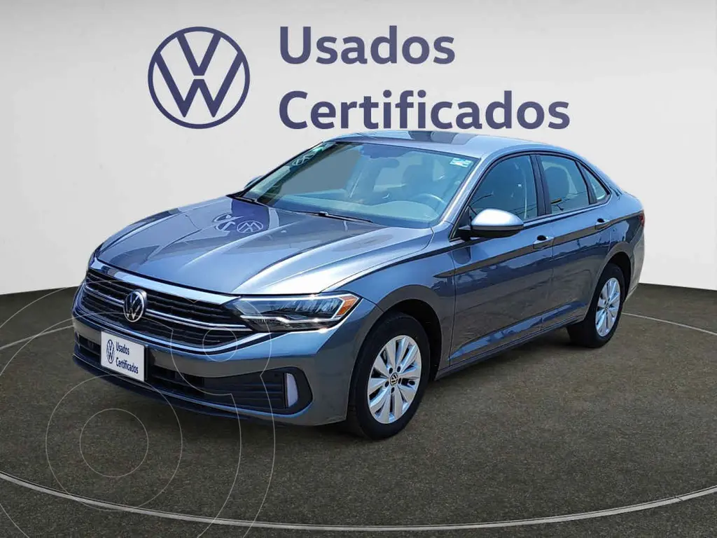 foto Volkswagen Jetta Comfortline usado (2023) color Gris precio $360,900