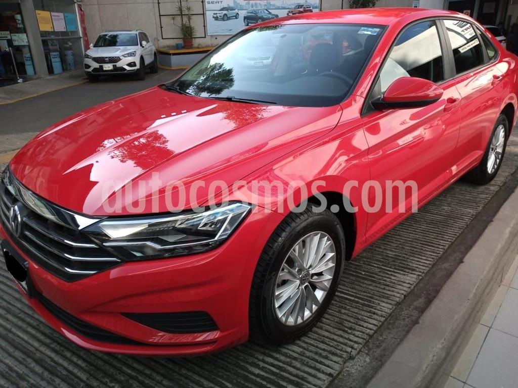 foto Volkswagen Jetta Comfortline usado (2019) color Rojo precio $299,000