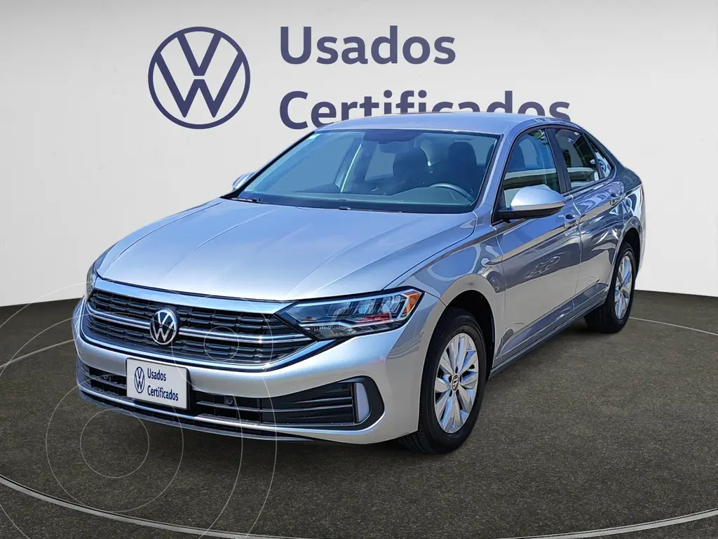 foto Volkswagen Jetta Comfortline usado (2024) color Gris precio $420,900