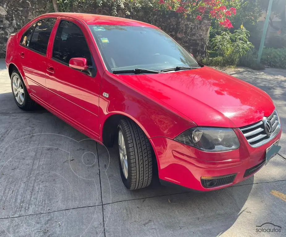 Volkswagen Jetta Jetta usado (2013) color Rojo precio 147,000