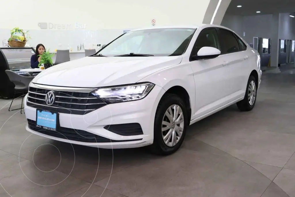 foto Volkswagen Jetta Startline Tiptronic usado (2020) color Blanco precio $255,000