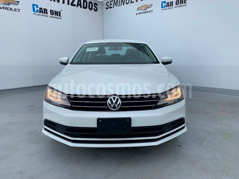 foto Volkswagen Jetta Trendline Tiptronic usado (2017) color Blanco precio $200,000