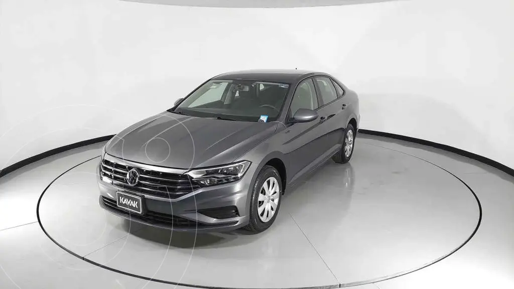 foto Volkswagen Jetta Trendline usado (2019) color Gris precio $328,999