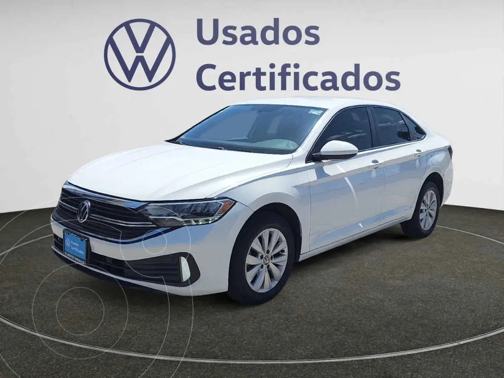 Volkswagen Jetta Comfortline usado (2022) color Blanco precio $320,900