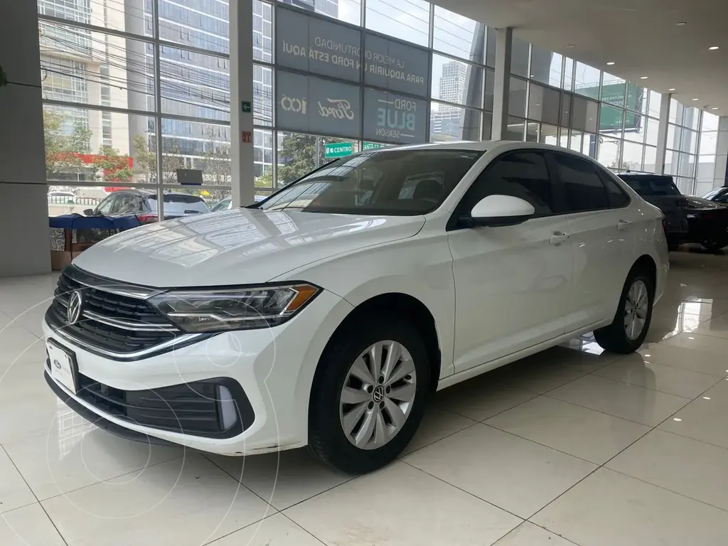 foto Volkswagen Jetta Comfortline usado (2023) color Blanco precio $344,999
