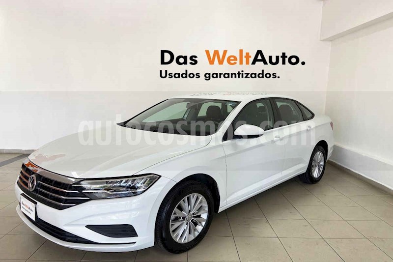 foto Volkswagen Jetta 4p Comfortline L4/1.4/T Man usado (2019) color Blanco precio $277,500
