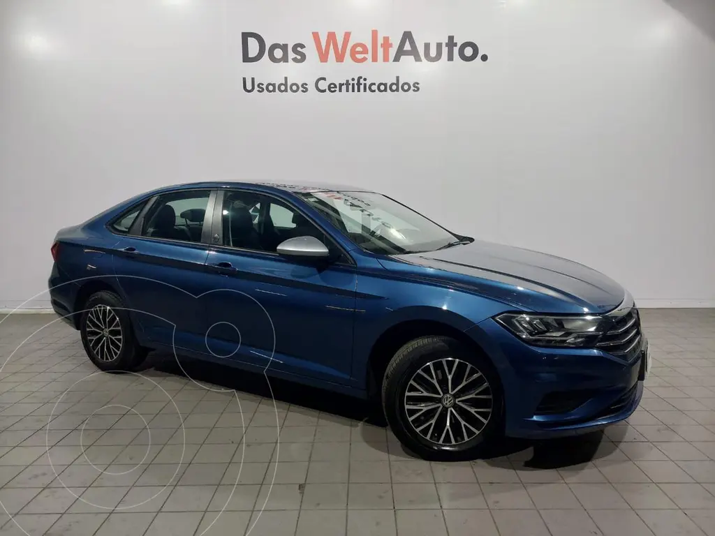 foto Volkswagen Jetta Comfortline Tiptronic usado (2020) color Azul precio $374,000