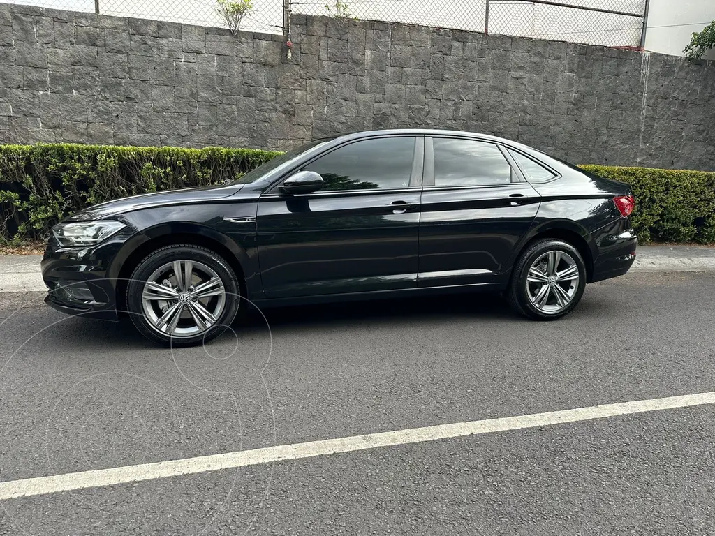 Jetta A3 Con Rines R Line Volkswagen Jetta R-Line usado (2019) color Negro precio $286,000