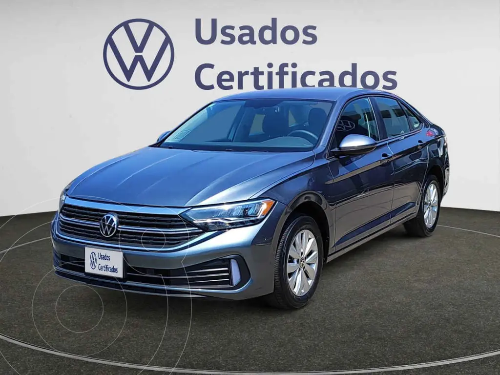 foto Volkswagen Jetta Comfortline usado (2024) color Gris precio $425,900