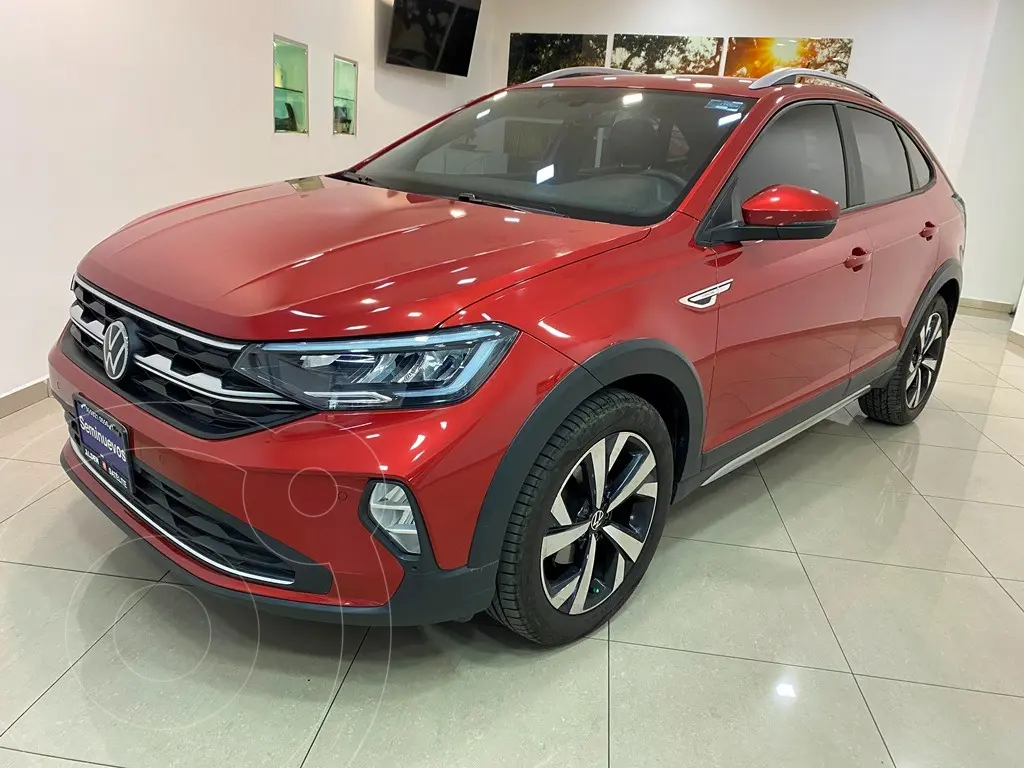 foto Volkswagen Nivus Highline usado (2023) color Rojo precio $429,000
