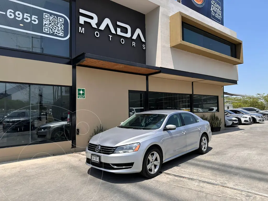 foto Volkswagen Passat Tiptronic Sportline usado (2015) color Gris precio $219,000