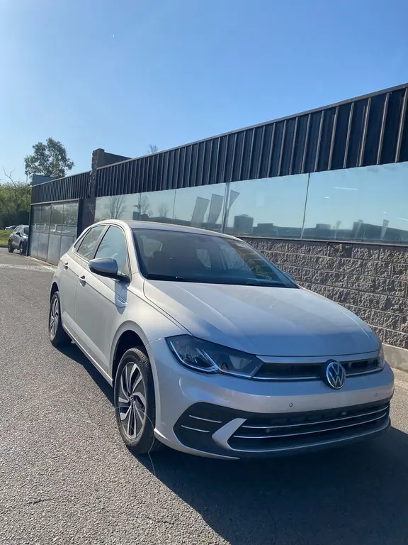 foto Volkswagen Polo 5P 1.6L Track MSi financiado en cuotas anticipo $2.043.080 cuotas desde $140.000