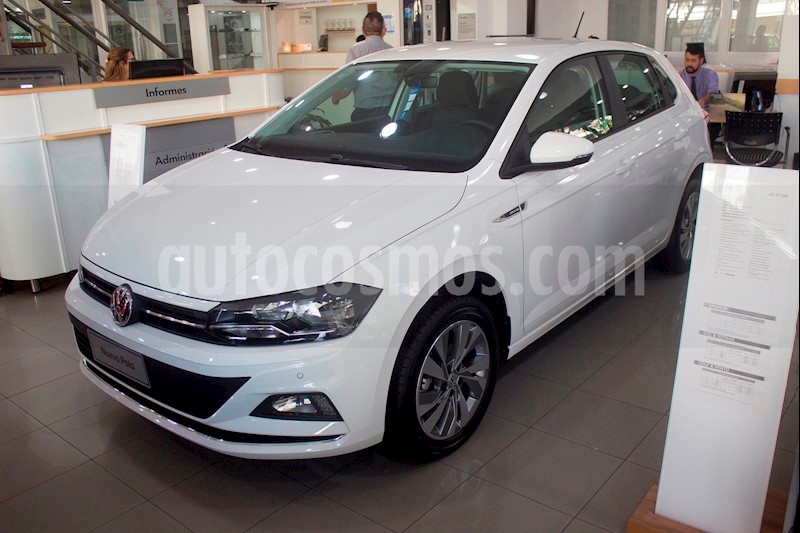 foto Volkswagen Polo 5P Highline Aut nuevo