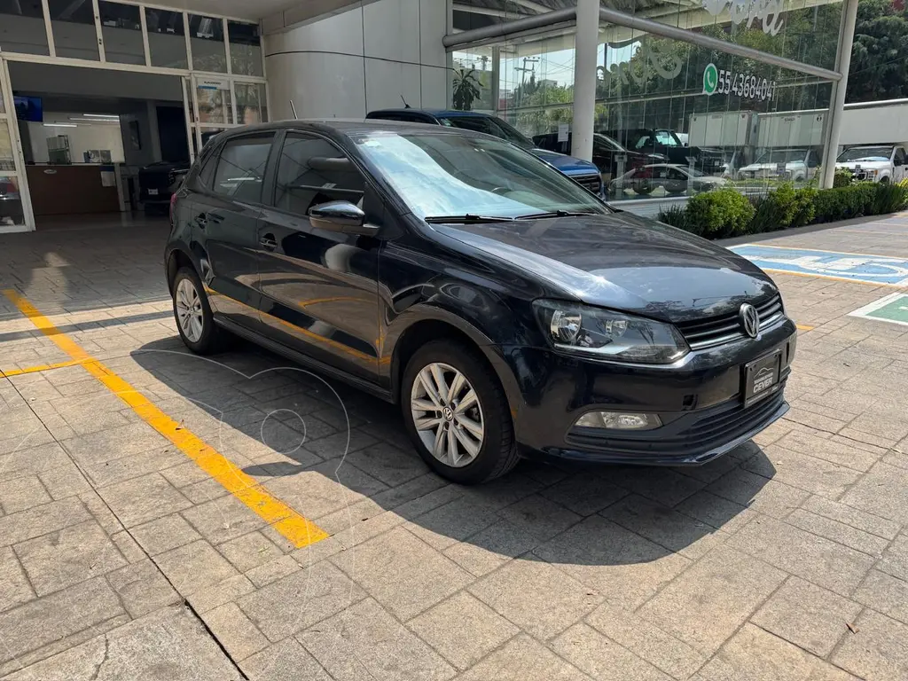 foto Volkswagen Polo Hatchback 1.2L TSI Aut usado (2017) color Negro precio $187,500