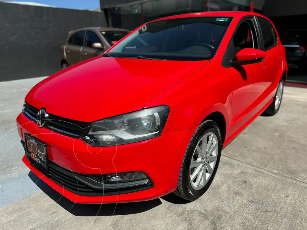 foto Volkswagen Polo Hatchback Design & Sound usado (2020) color Rojo precio $230,000