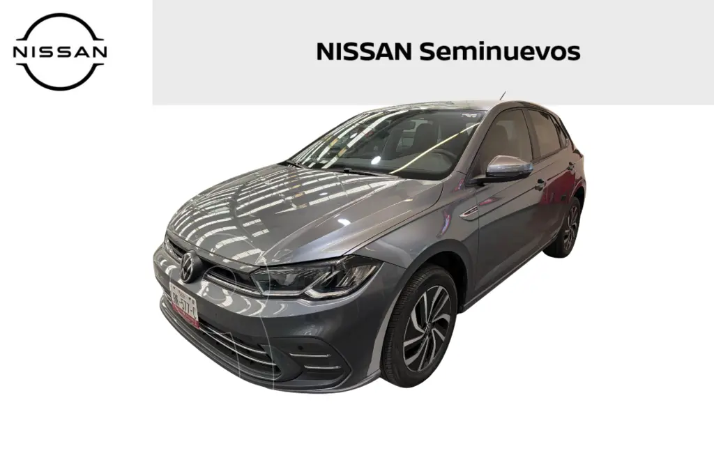 foto Volkswagen Polo Hatchback Highline usado (2024) color Gris precio $355,500