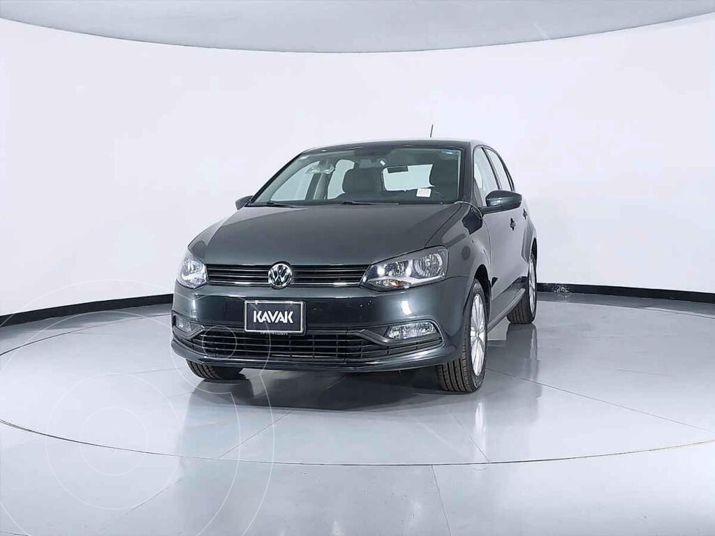 Volkswagen Polo Hatchback Startline Tiptronic usado (2019) color Gris