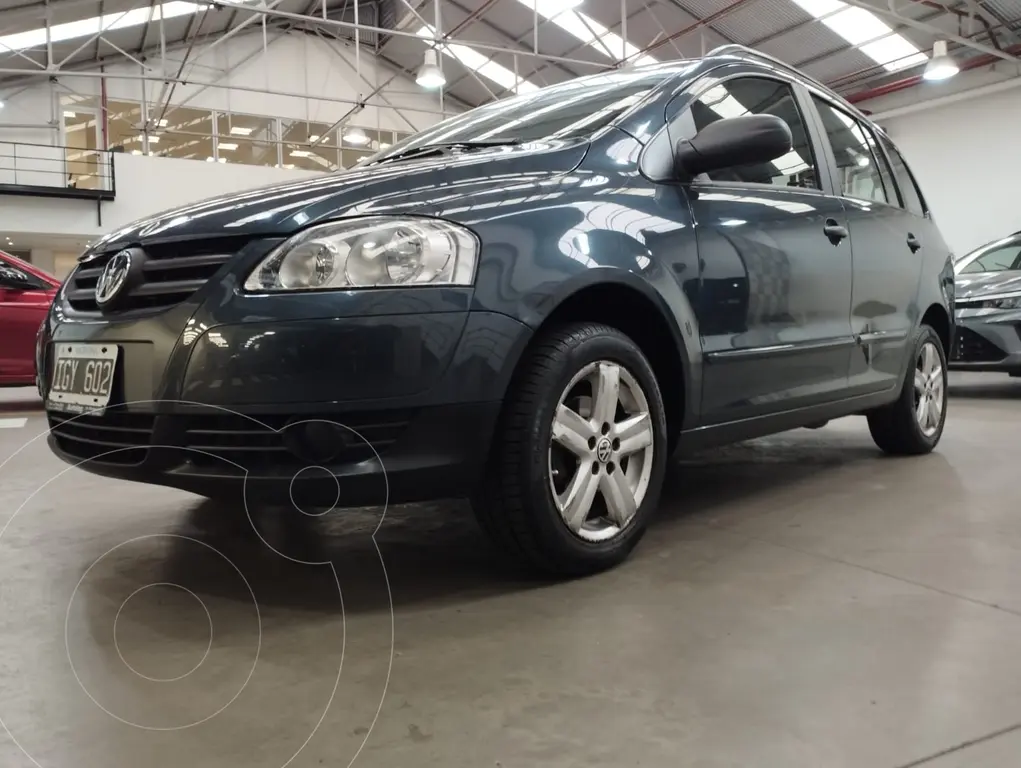 foto Volkswagen Suran 1.6 Trendline usado (2009) color Gris precio $8.500.000
