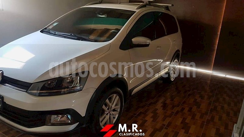 foto Volkswagen Suran Cross 1.6 Highline usado