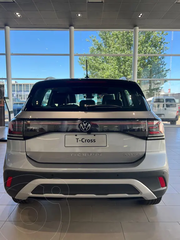 foto Volkswagen T-Cross 200 TSi Highline nuevo color Plata precio $44.704.600