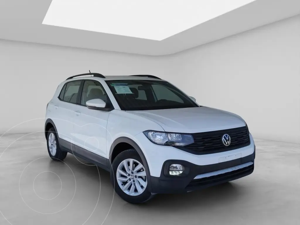 foto Volkswagen T-Cross Trendline usado (2023) color Blanco precio $338,000