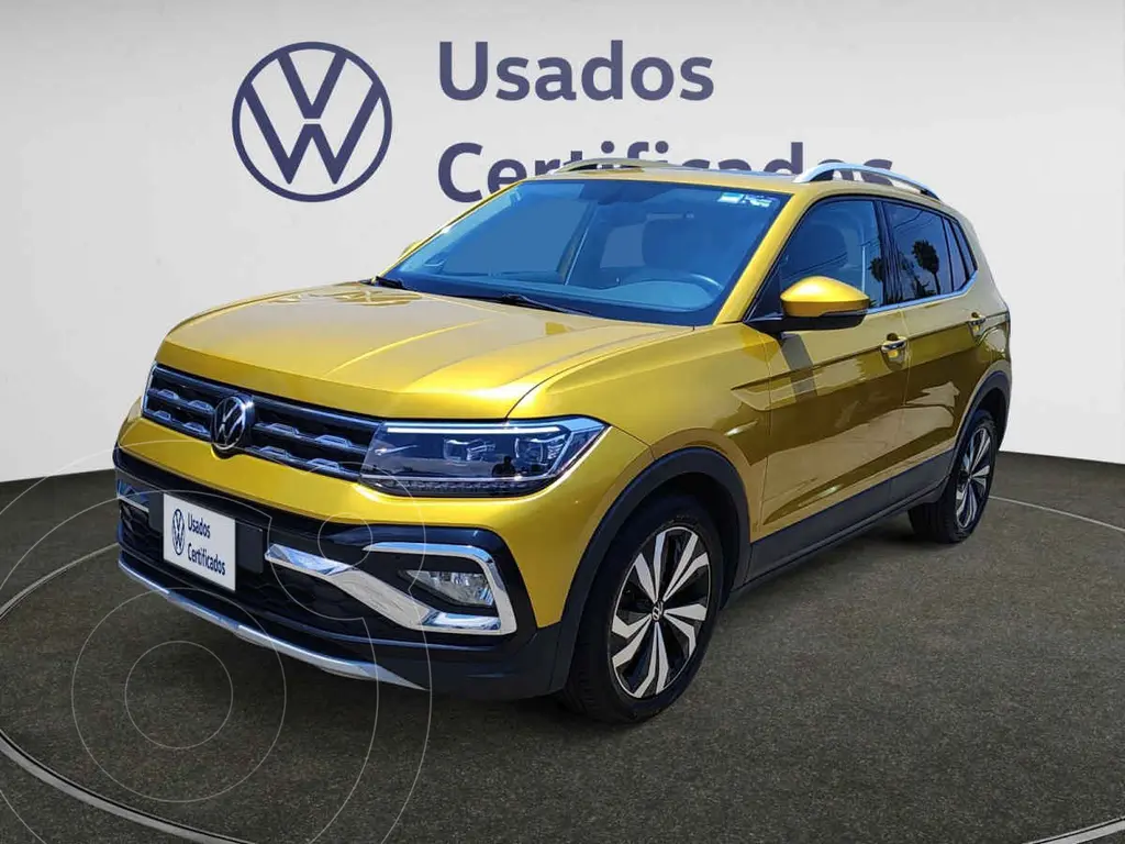 foto Volkswagen Taigun Comfortline TSI usado (2024) color Amarillo precio $380,900