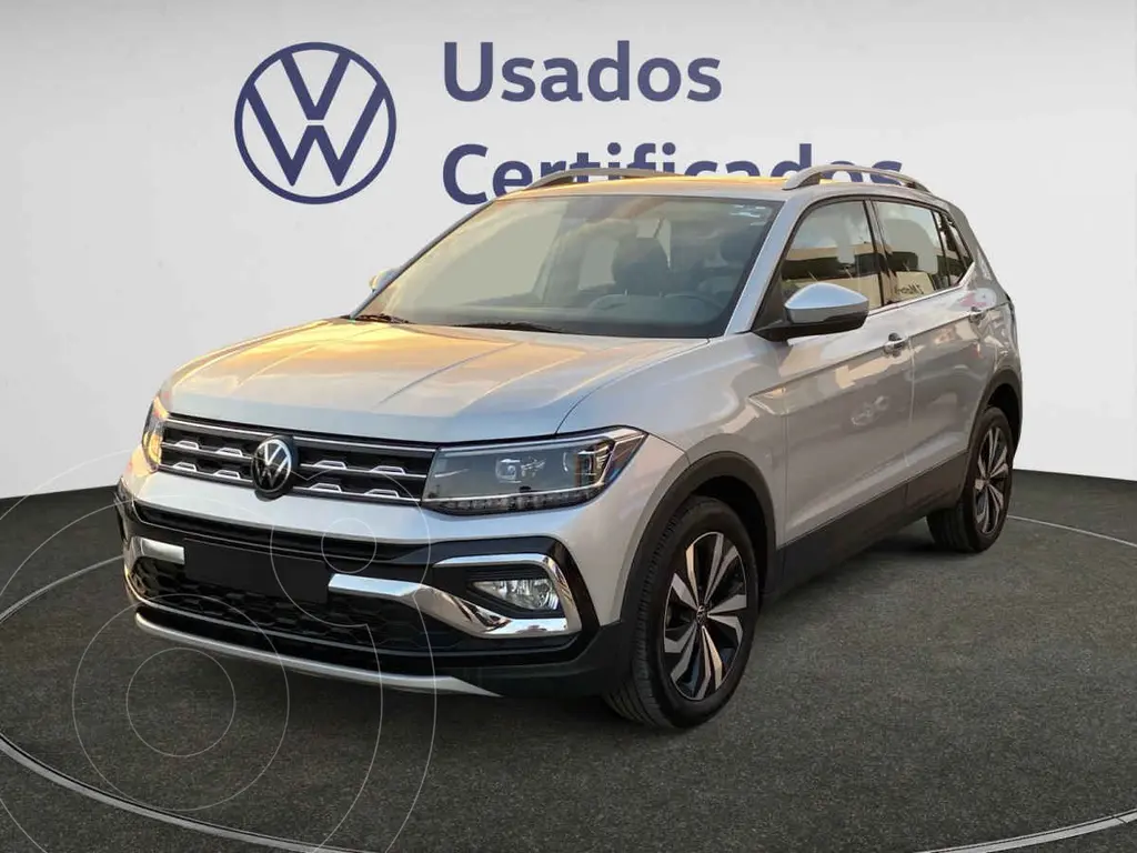 foto Volkswagen Taigun Highline usado (2023) color Plata precio $390,900