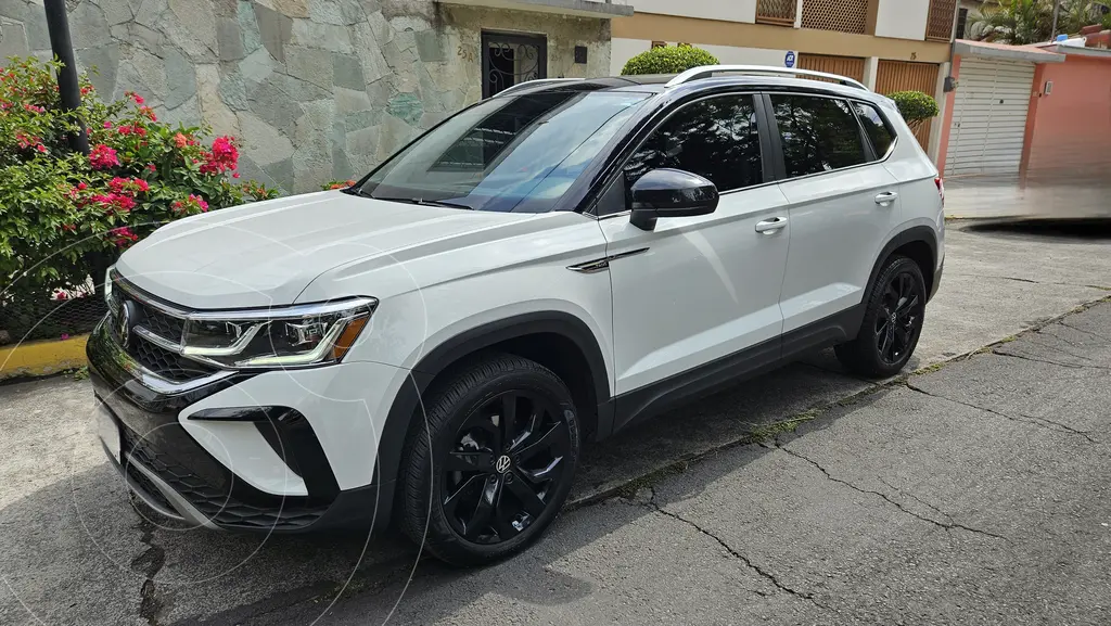 Volkswagen Taos Highline 2023