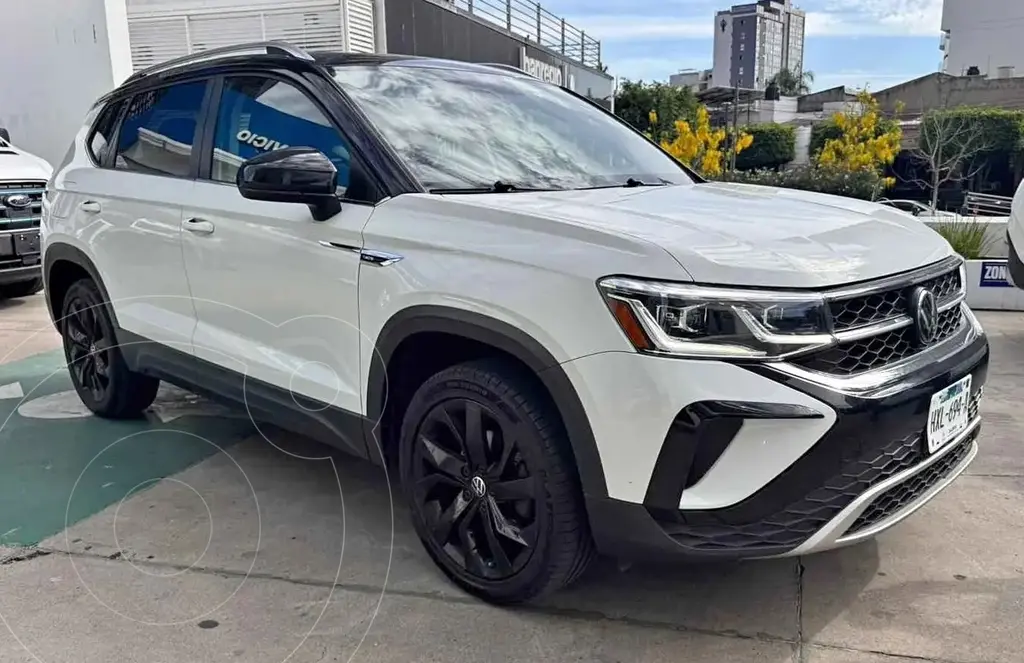 Volkswagen Taos Comfortline 2023