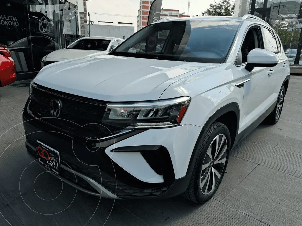 foto Volkswagen Taos Comfortline usado (2023) color VWAAUTBLANCO PURO precio $449,000