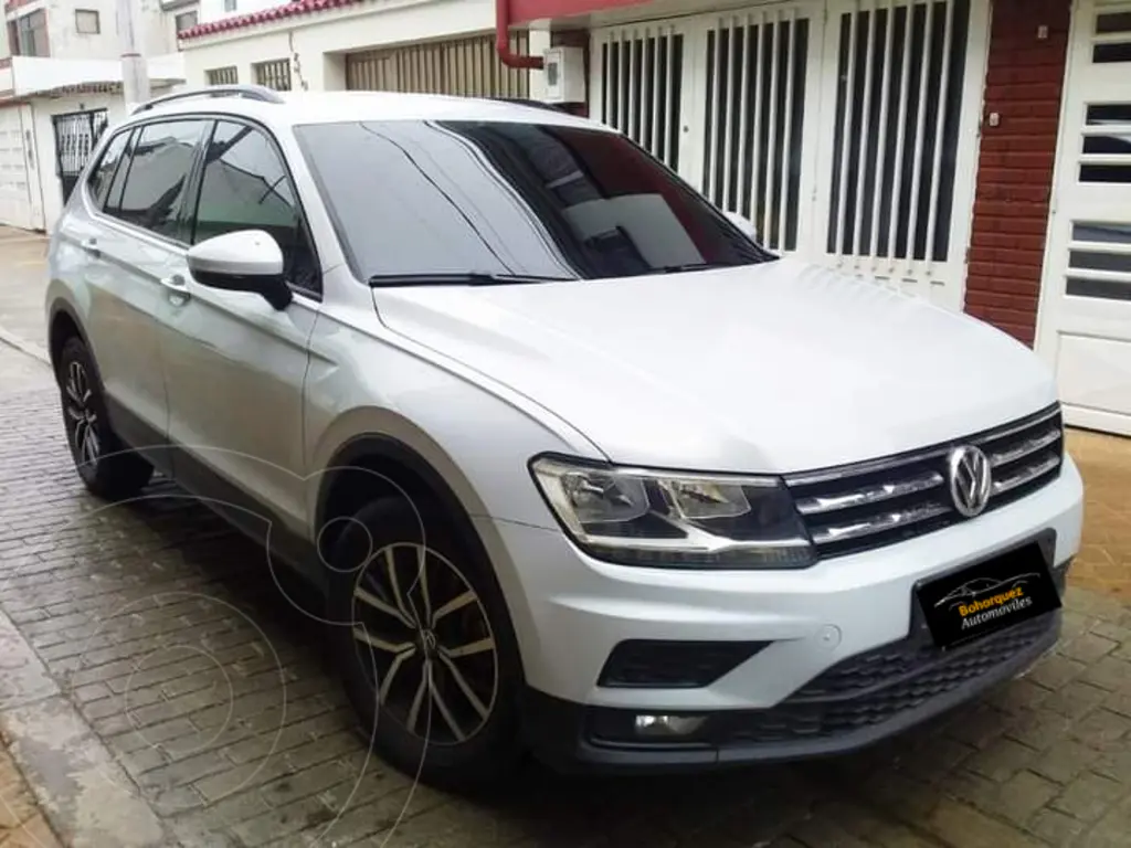 Volkswagen Tiguan AllSpace 1.4L Trendline 4x2 usado en Bogotá