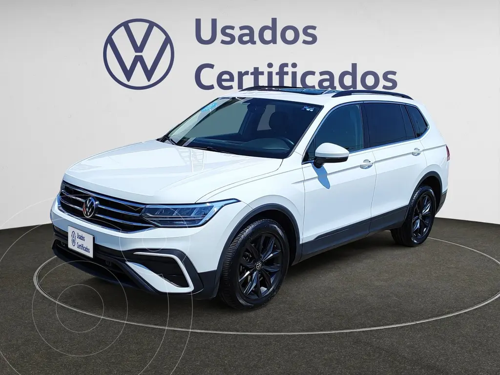 foto Volkswagen Tiguan Comfortline 5 Asientos financiado en mensualidades enganche $140,583 mensualidades desde $10,120