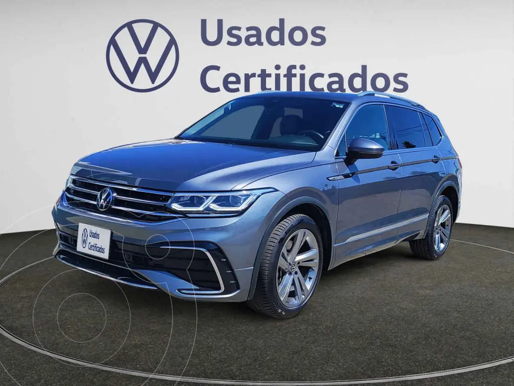 foto Volkswagen Tiguan 2.0L R-Line usado (2024) color Gris precio $650,900
