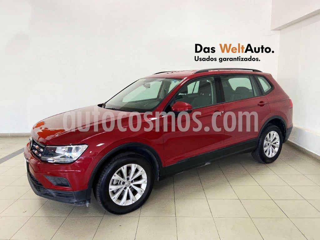 foto Volkswagen Tiguan Trendline Plus usado (2018) color Rojo precio $319,393