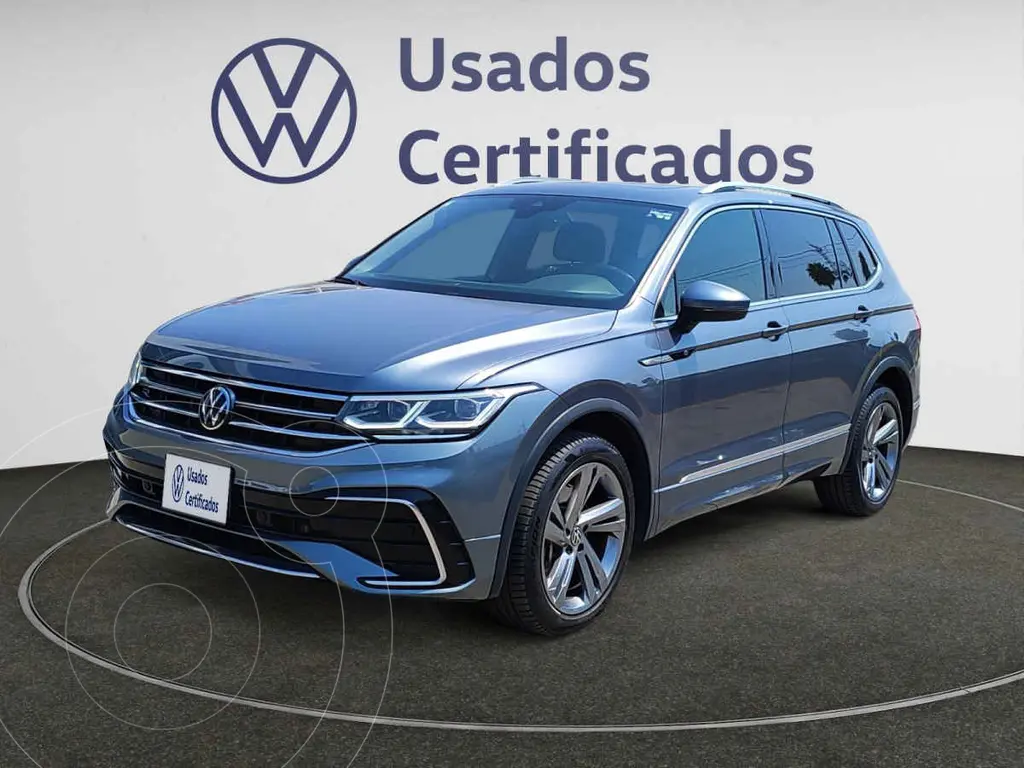 foto Volkswagen Tiguan 2.0L R-Line usado (2024) color Gris precio $620,900