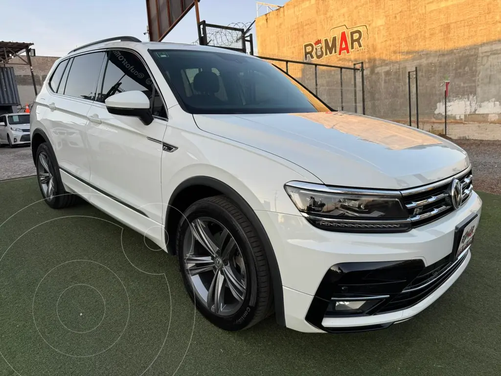 foto Volkswagen Tiguan R-Line usado (2021) color Blanco precio $52,000
