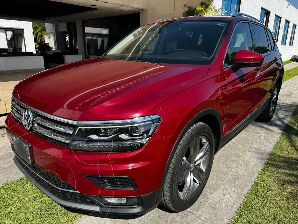foto Volkswagen Tiguan Highline usado (2018) color Rojo precio $390,000