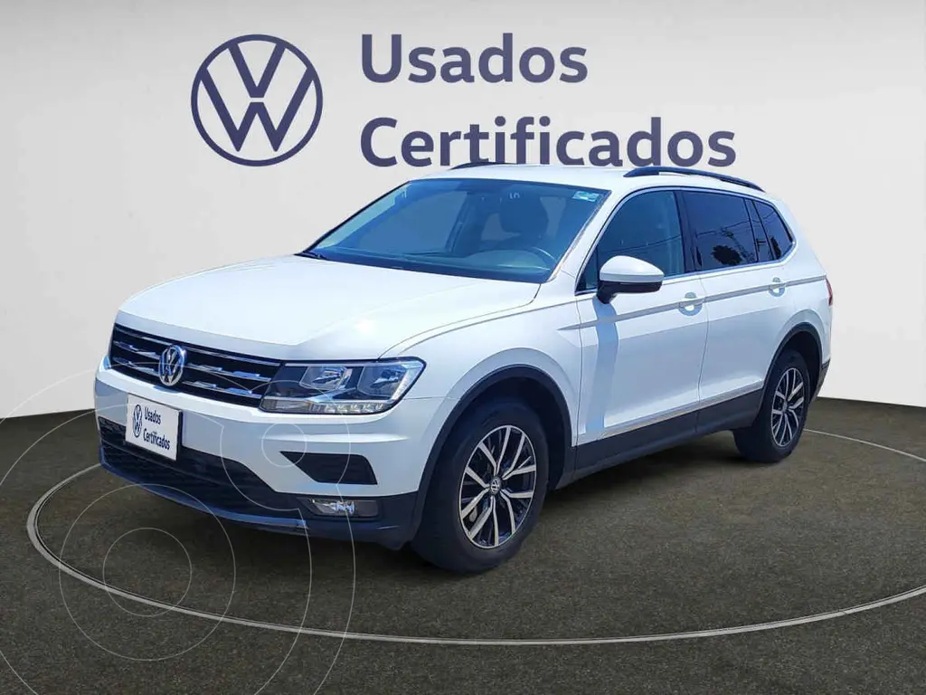 foto Volkswagen Tiguan Comfortline 5 Asientos Piel usado (2018) color Blanco precio $310,900