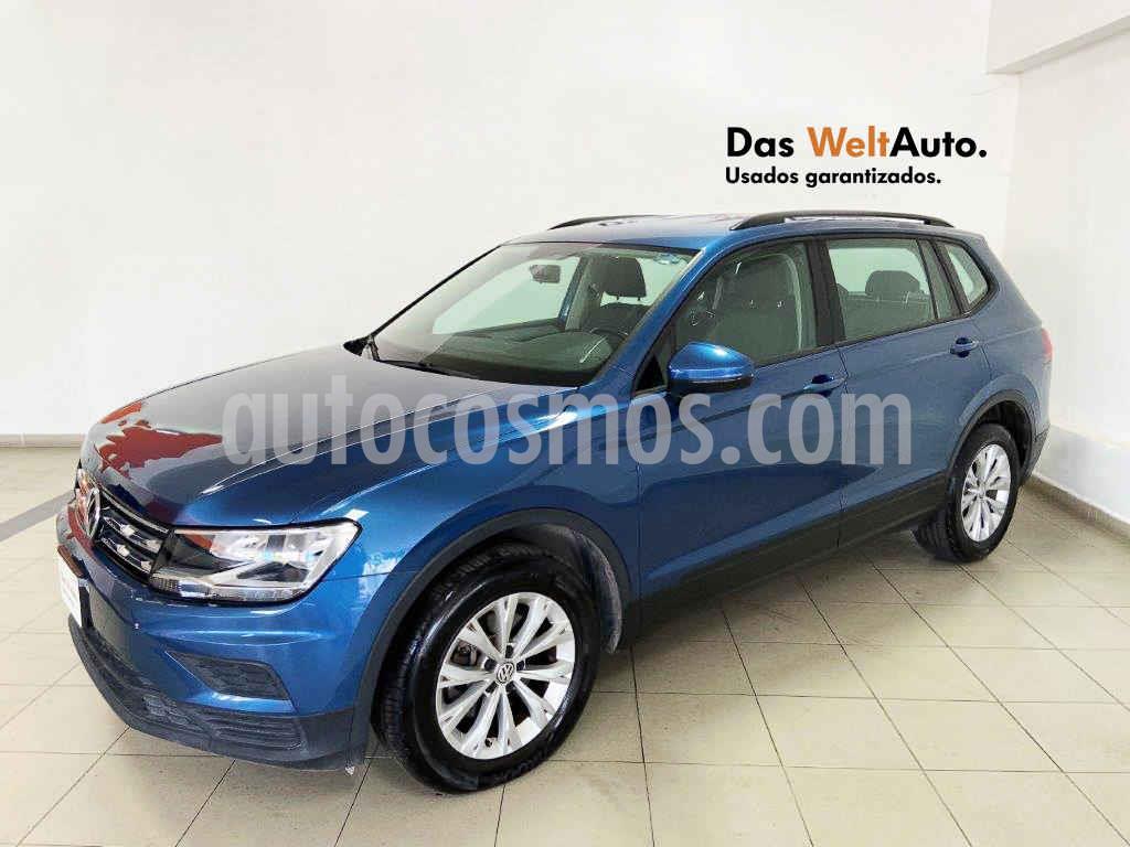 foto Volkswagen Tiguan Trendline Plus usado (2018) color Azul precio $329,138
