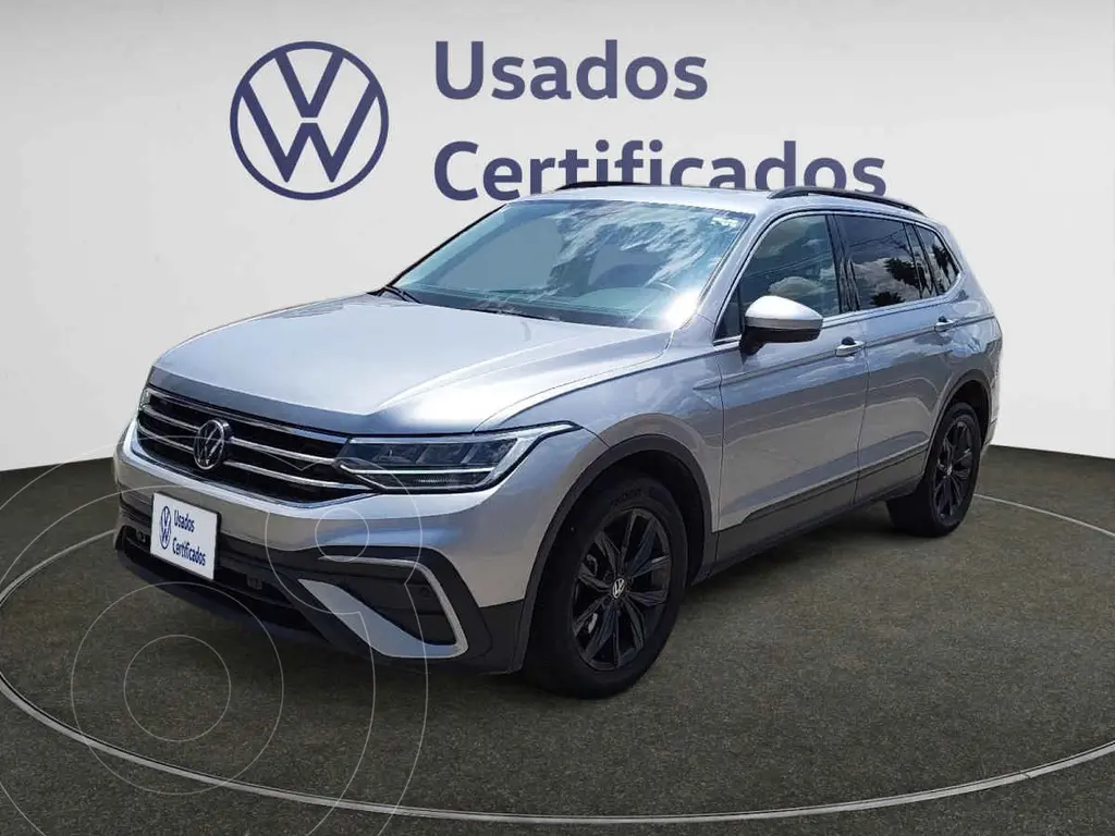Volkswagen Tiguan Comfortline 5 Asientos 2024