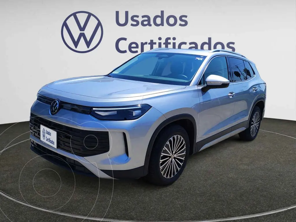 foto Volkswagen Tiguan Comfortline usado (2025) color Plata precio $610,900